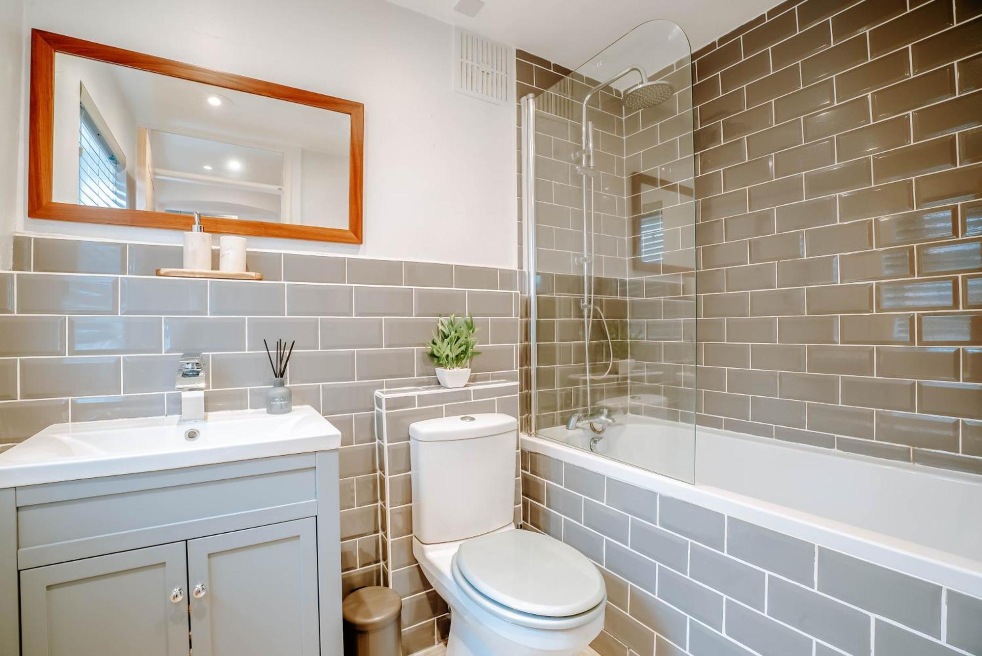 The Mayfield Townhouse - Central - 3 Bedrooms With Garden * Harrogate