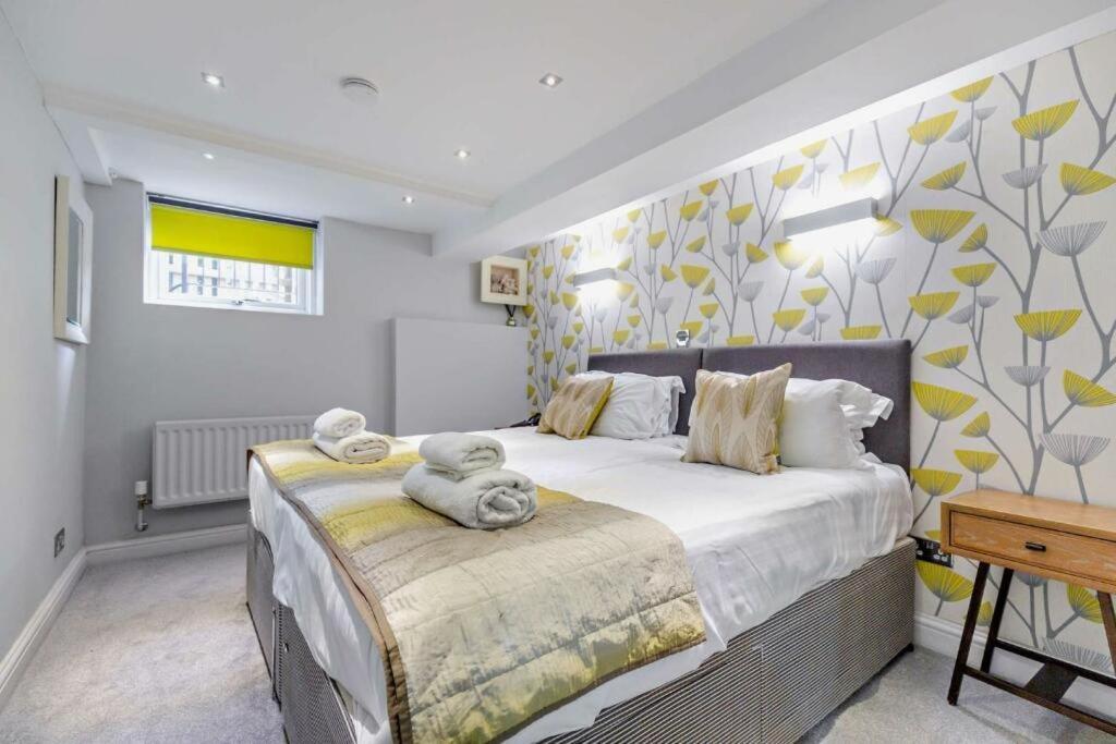 - Garden Mews * Harrogate