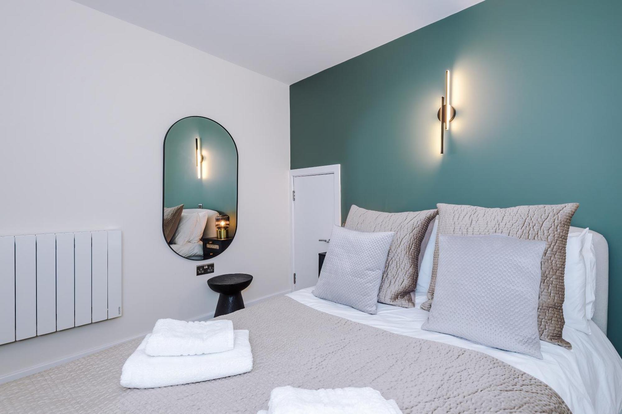 House 3 - 2 Bed Duplex Apartment