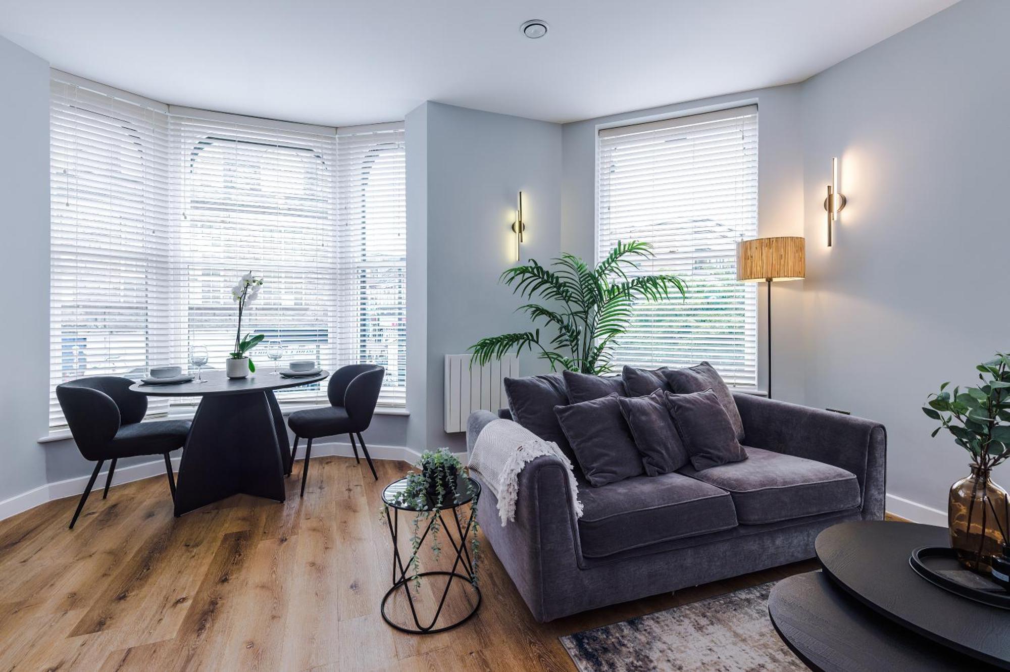 House 1 - Cheltenham Parade View Apartment