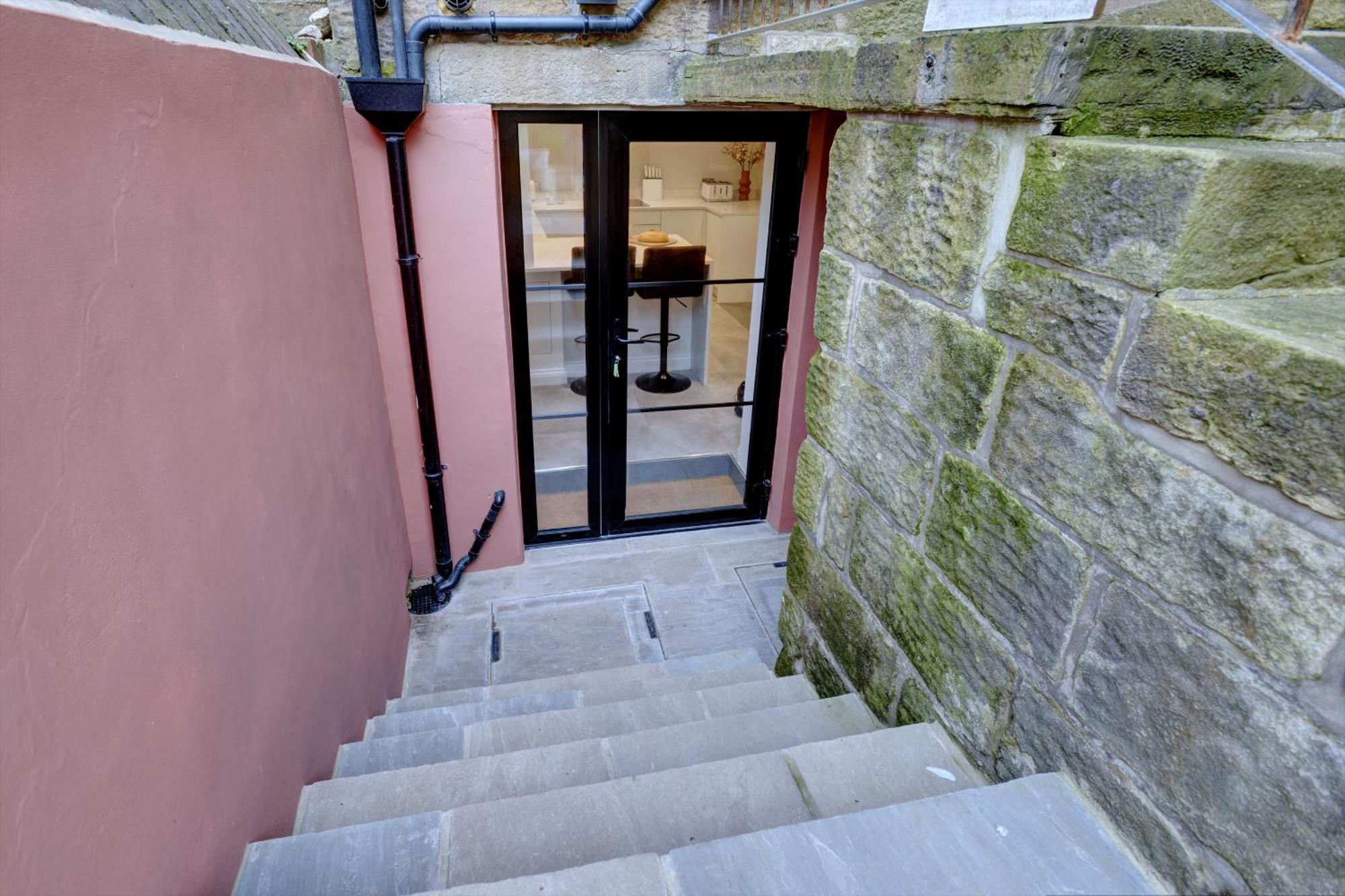 Elmleigh Nook - With Parking Harrogate