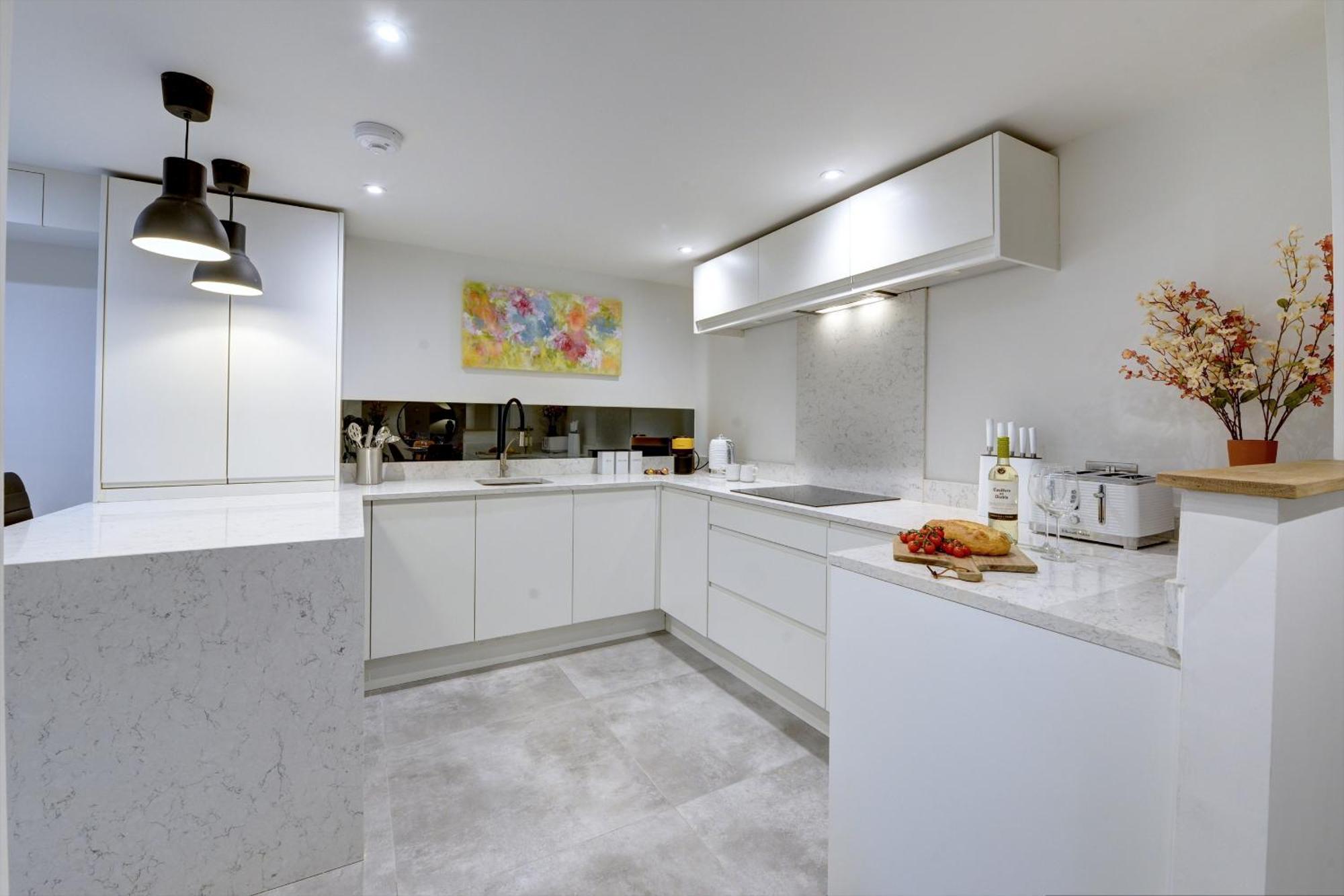Elmleigh Nook - With Parking * Harrogate