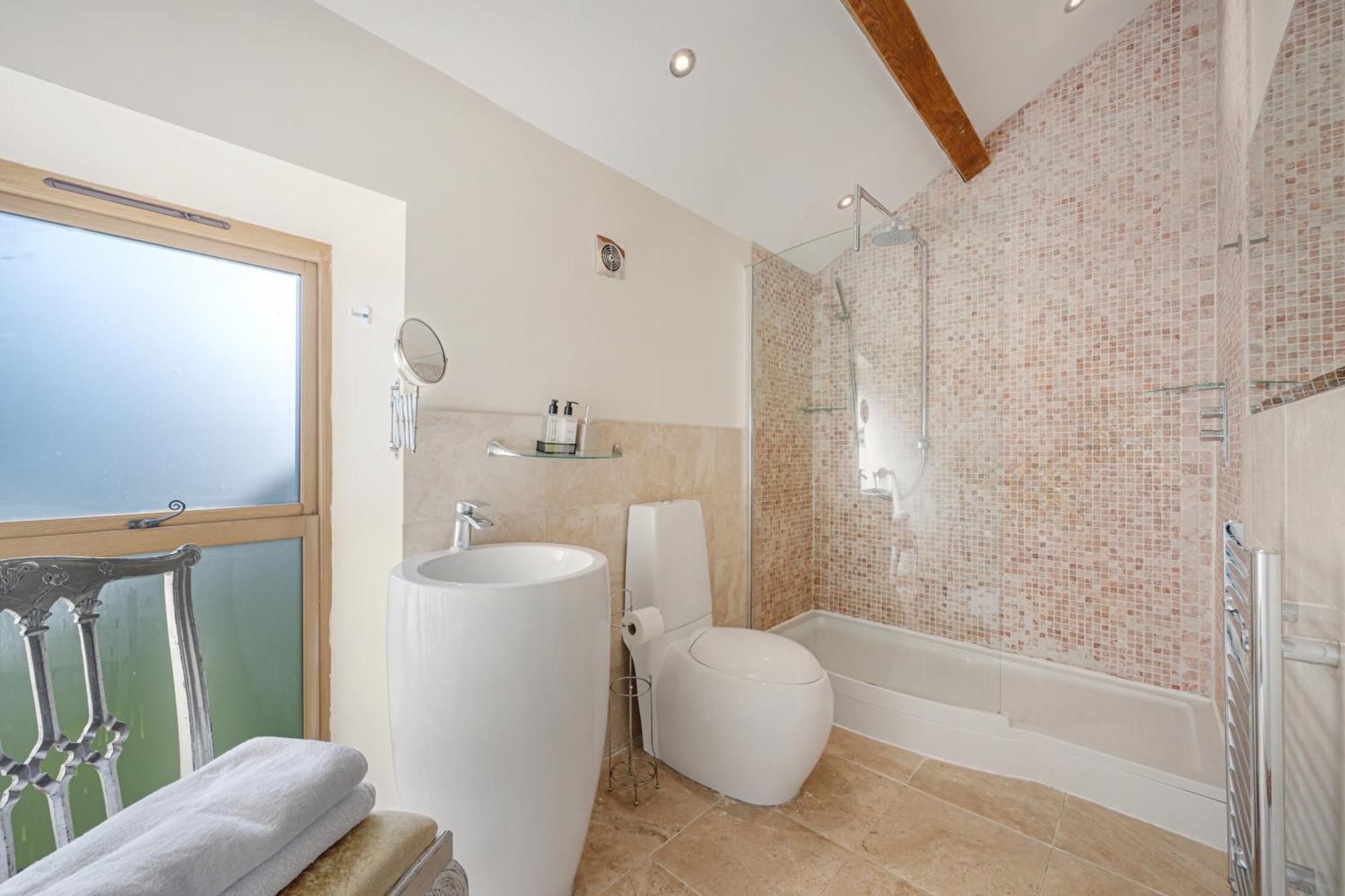 Holiday home 5-bed Country Retreat In With Hot Tub *