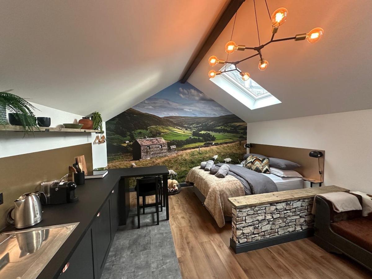 At Posh Garage Holiday home *
