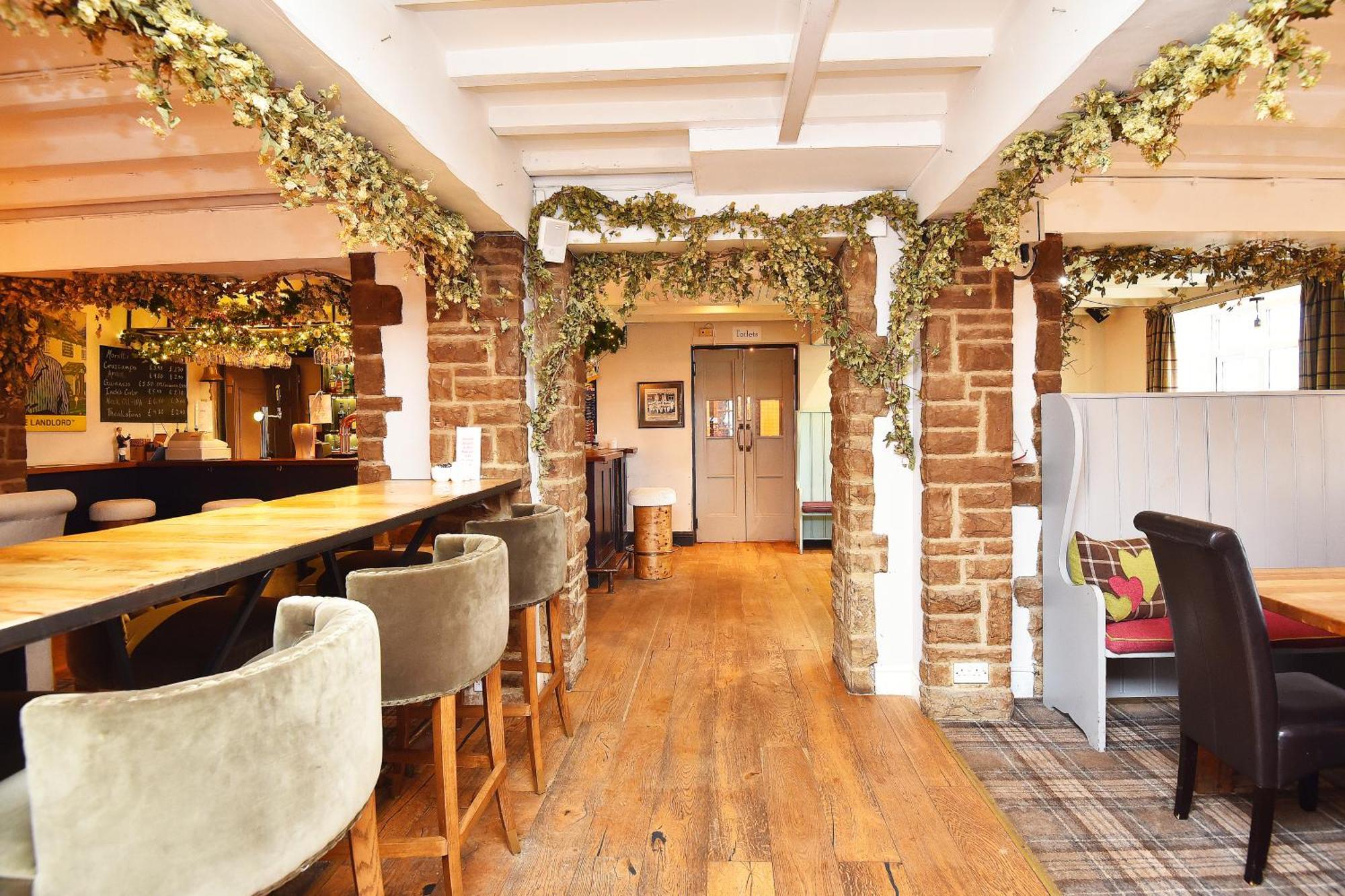 Chequers 3*
