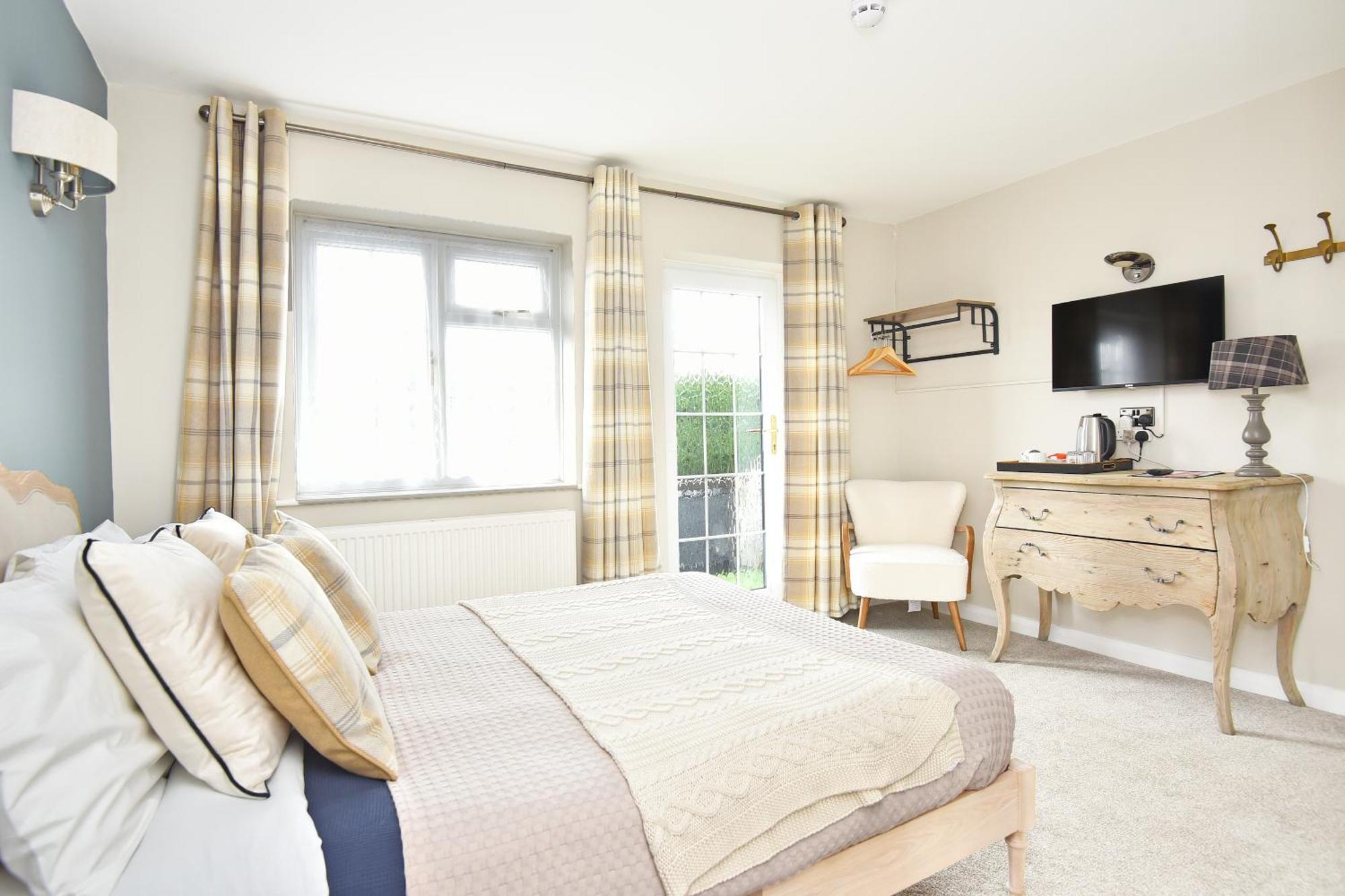 Chequers 3* Harrogate