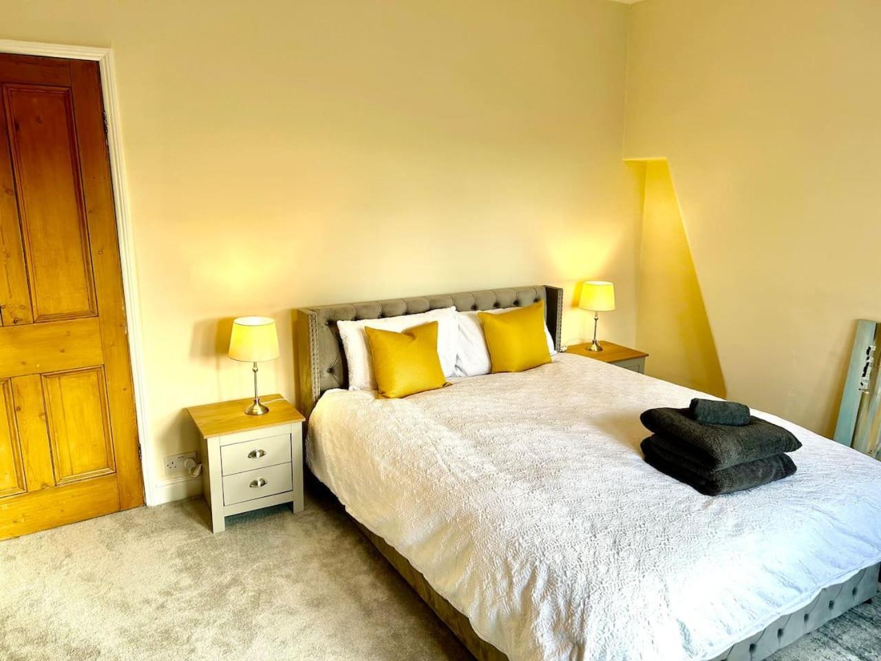 Charming Newly Refurbished Harrogate