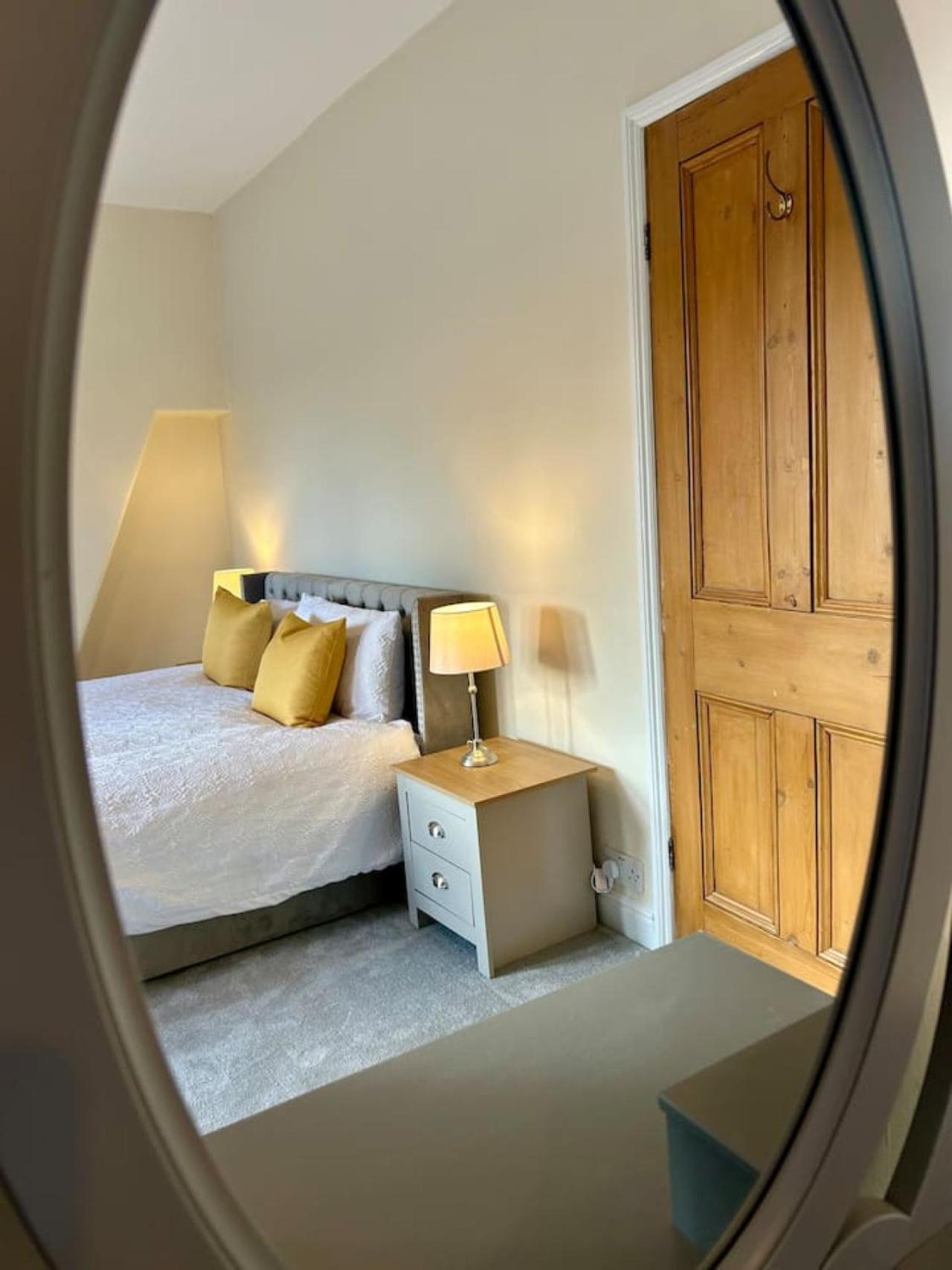 Charming Newly Refurbished Apartment Harrogate