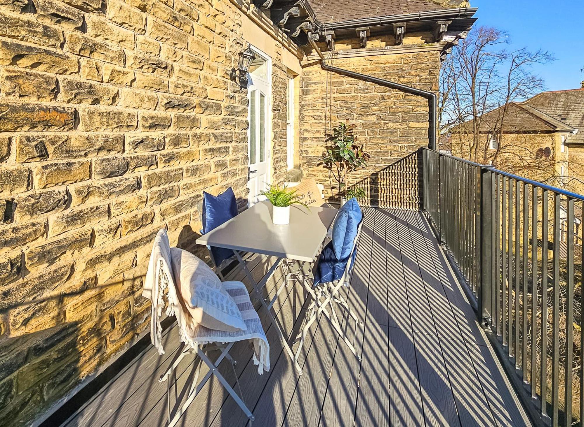 Granby Gem: Exquisite 3-bed Flat Apartment