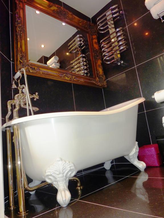 Shelbourne House Bed & Breakfast 4*