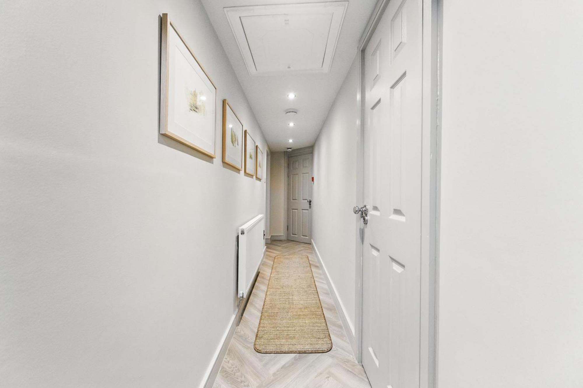 Apartment 14 York Place *