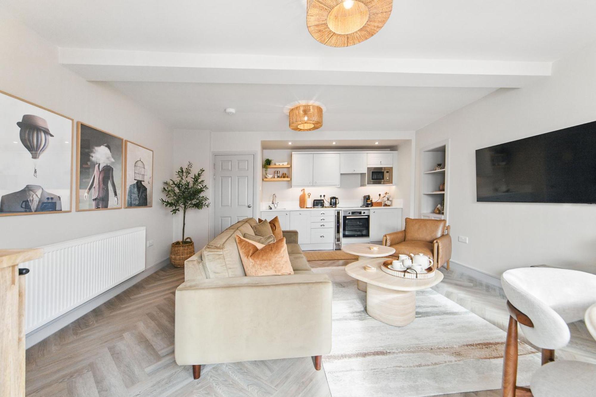 14 York Place Apartment