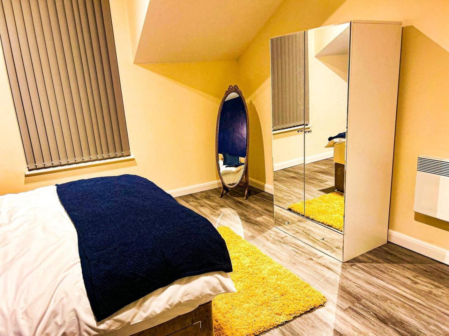 Betty's Apartment- Metres From Train Station Harrogate