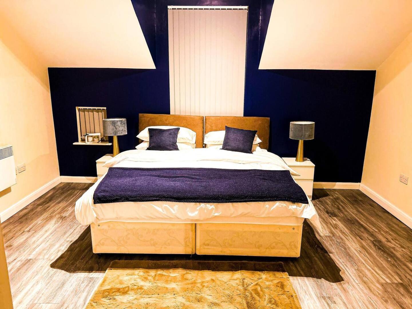 Betty's Apartment- Metres From Train Station * Harrogate