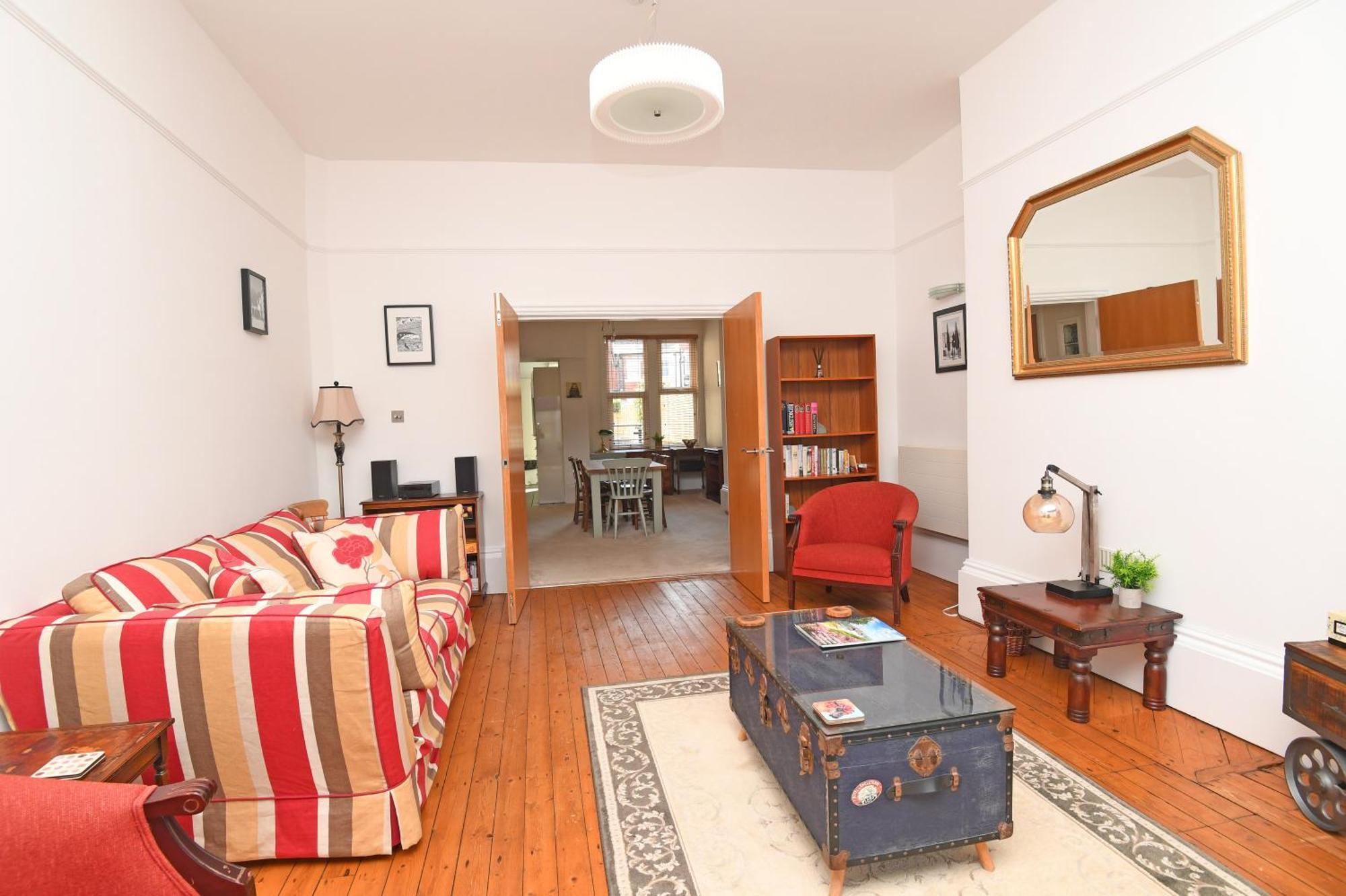 Self Catering - Valley Gardens View Apartment