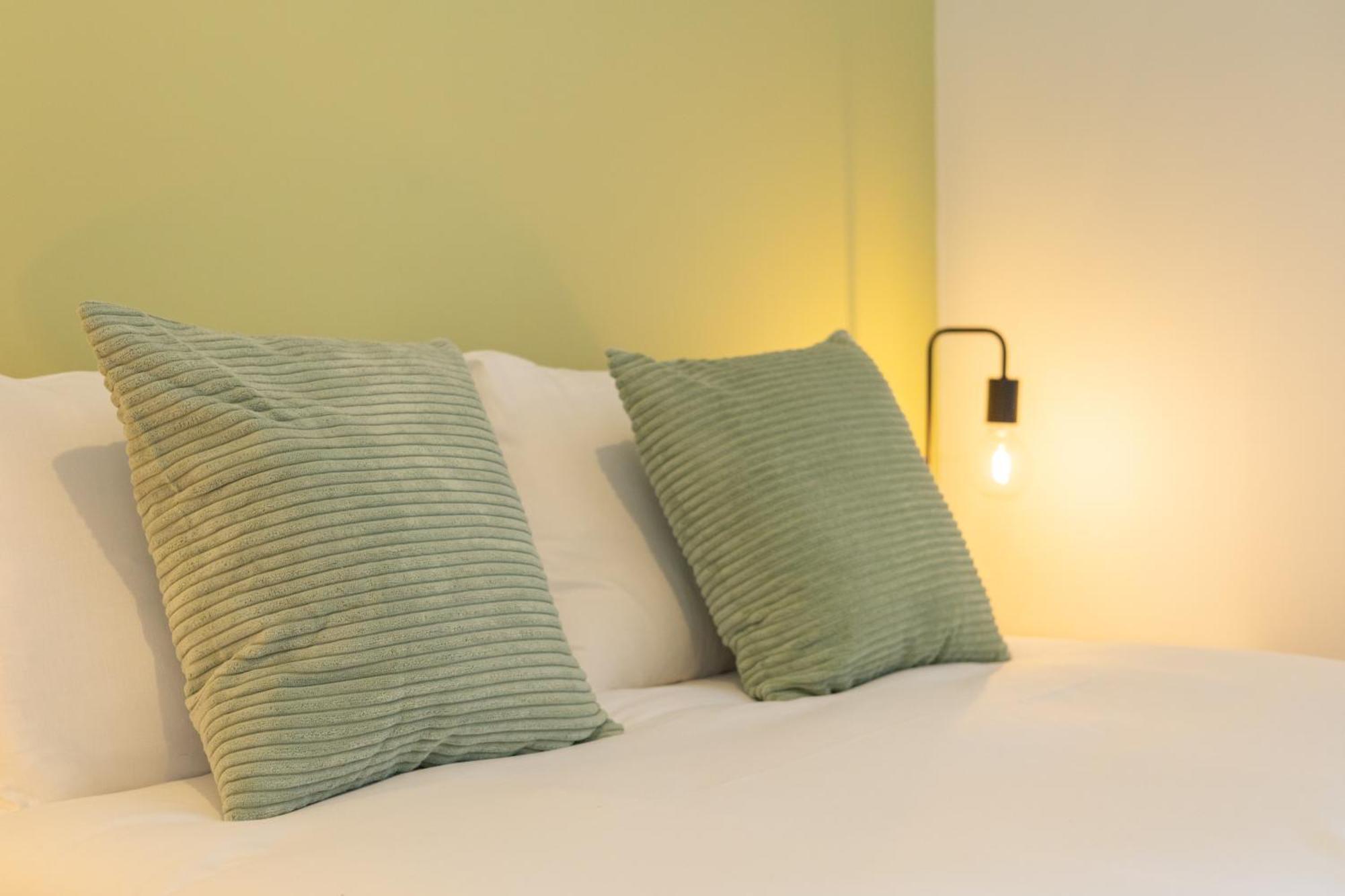 4 Bedroom With Parking Holiday home
