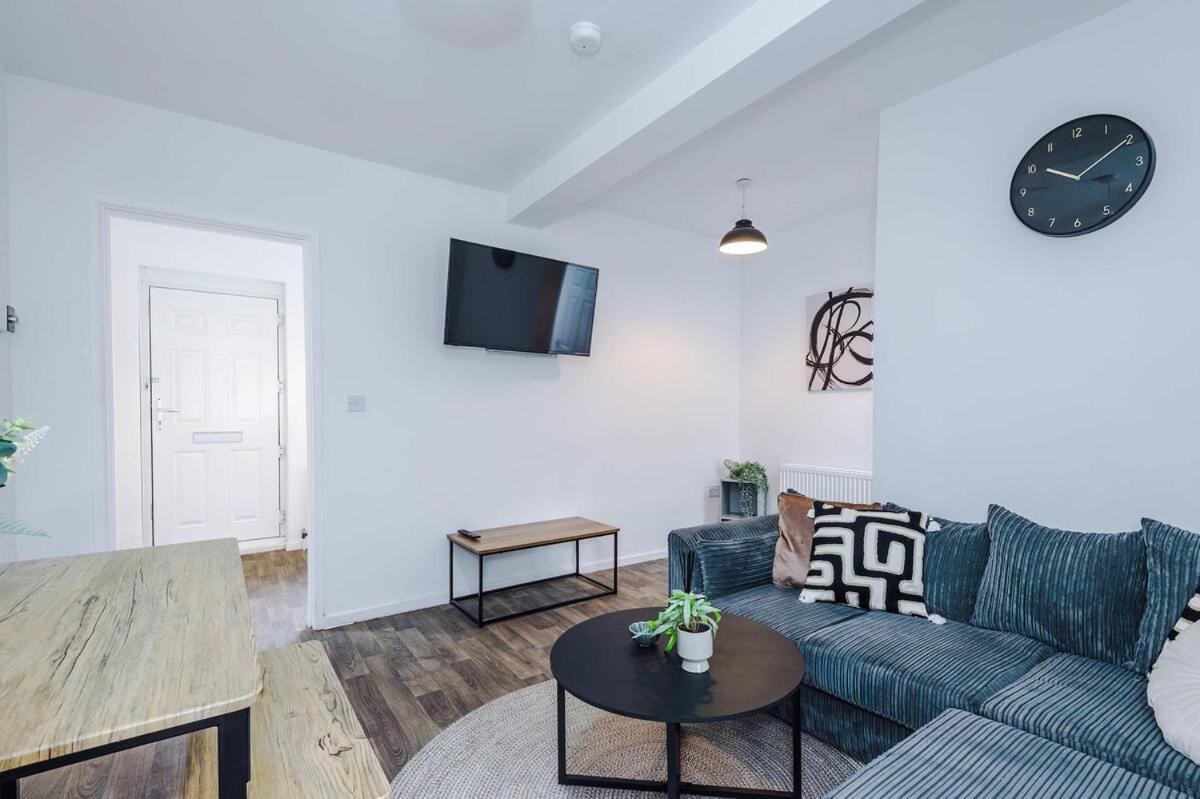 Holiday home Luxury 4-bed - Near Hcc & Business District