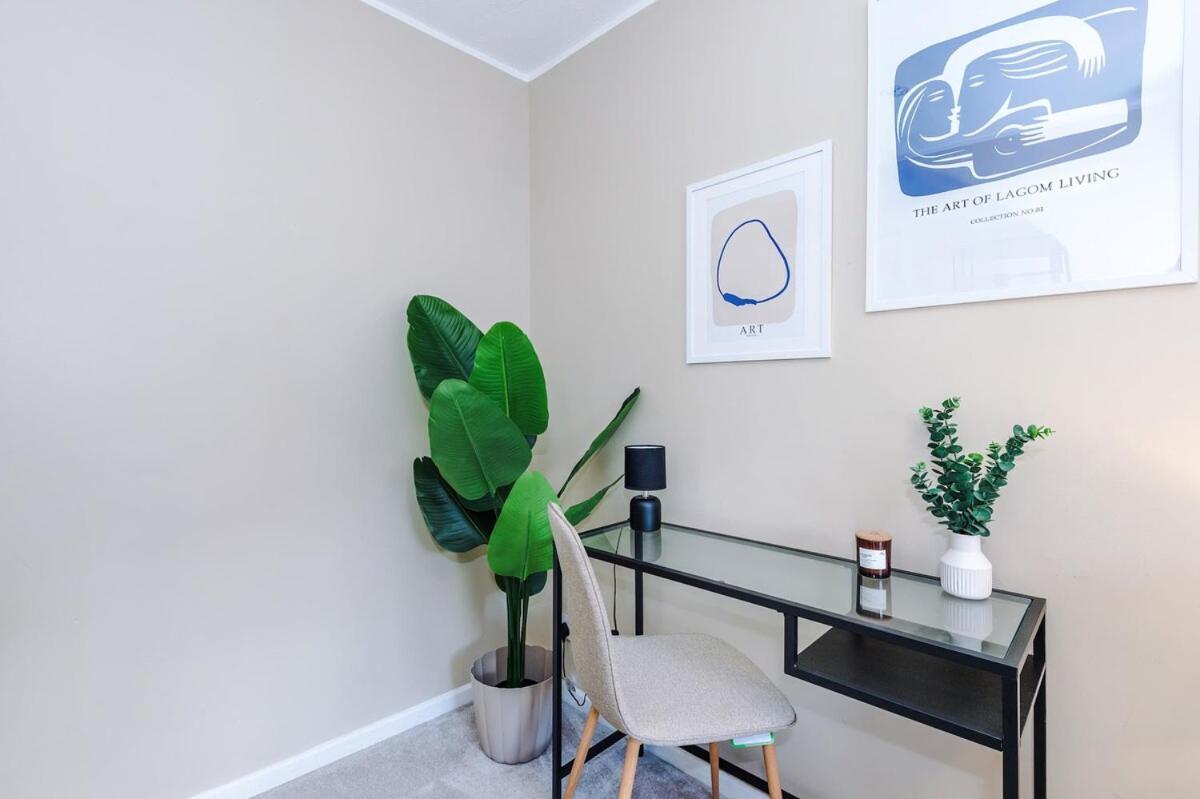 Holiday home Luxury 4-bed - Near Hcc & Business District