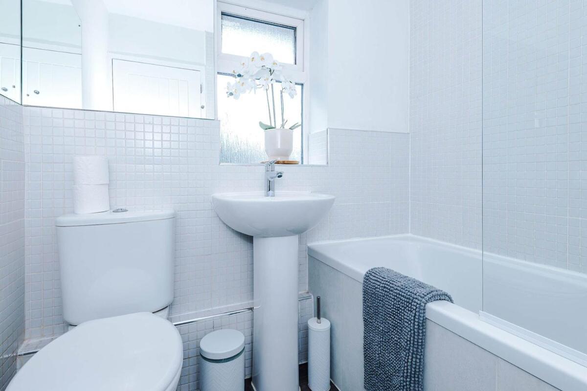 Holiday home Luxury 4-bed - Near Hcc & Business District *