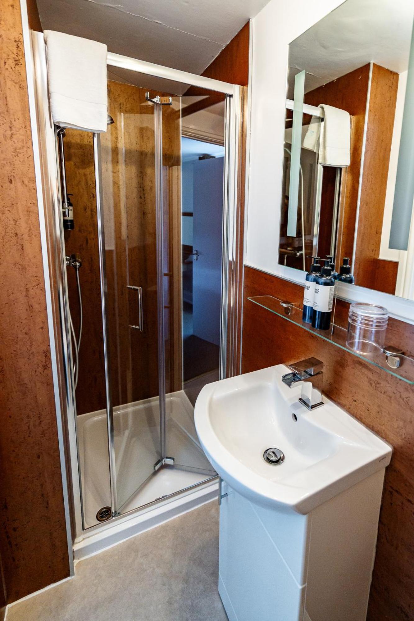 Guest house The Lodge Harrogate Harrogate