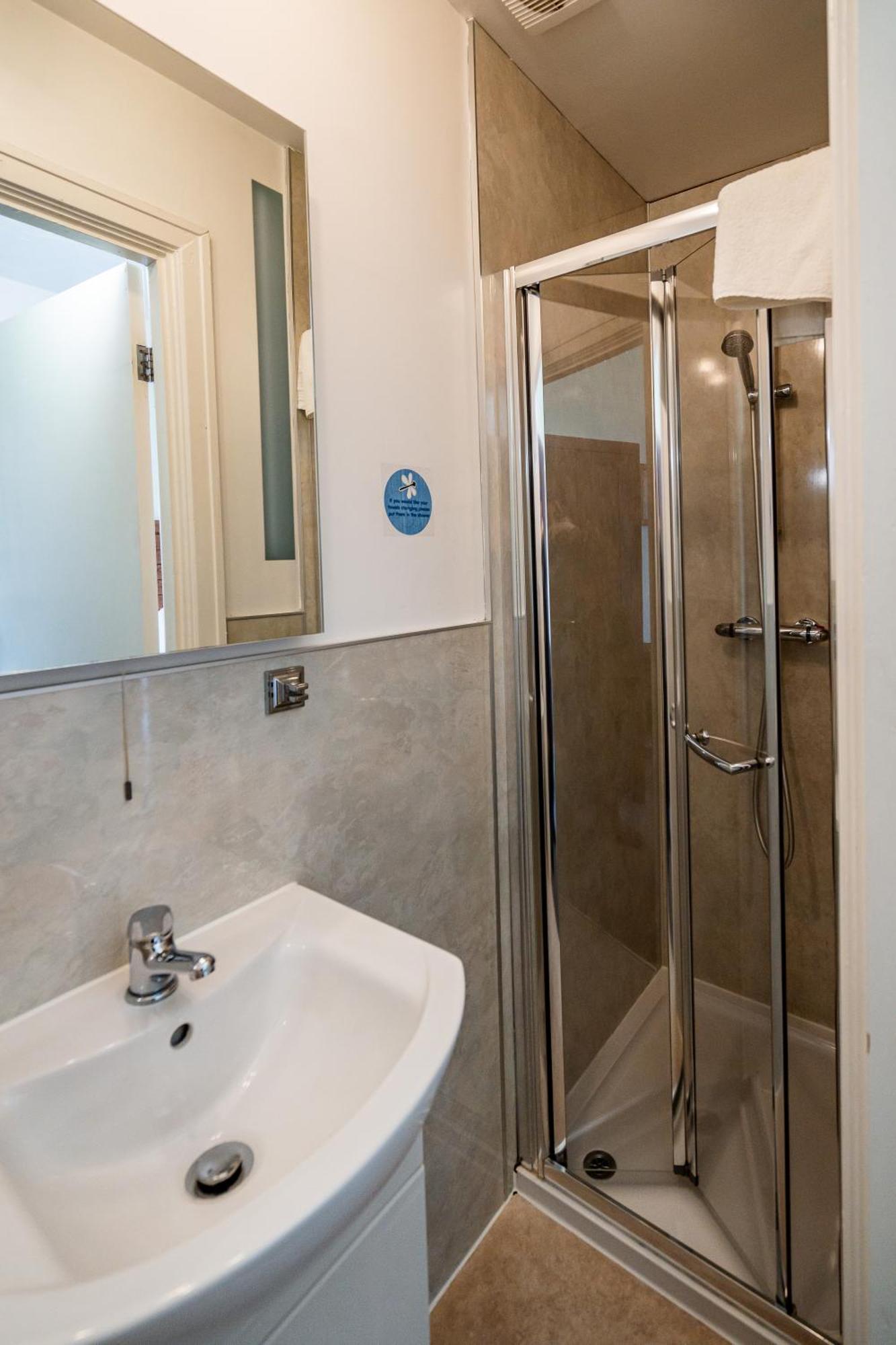 The Lodge Harrogate Guest house