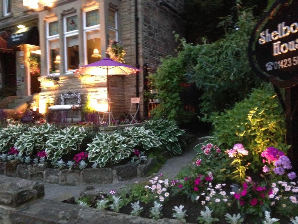 Shelbourne House Bed & Breakfast 4*