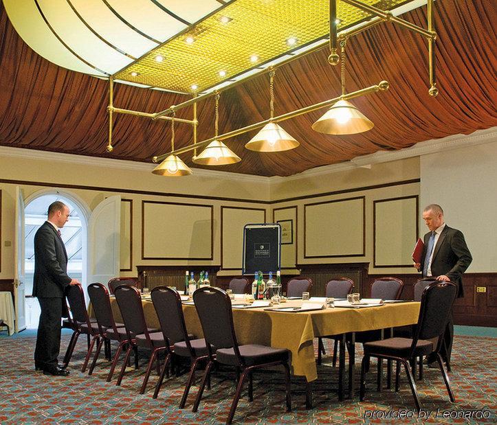 Old Swan Hotel 4*