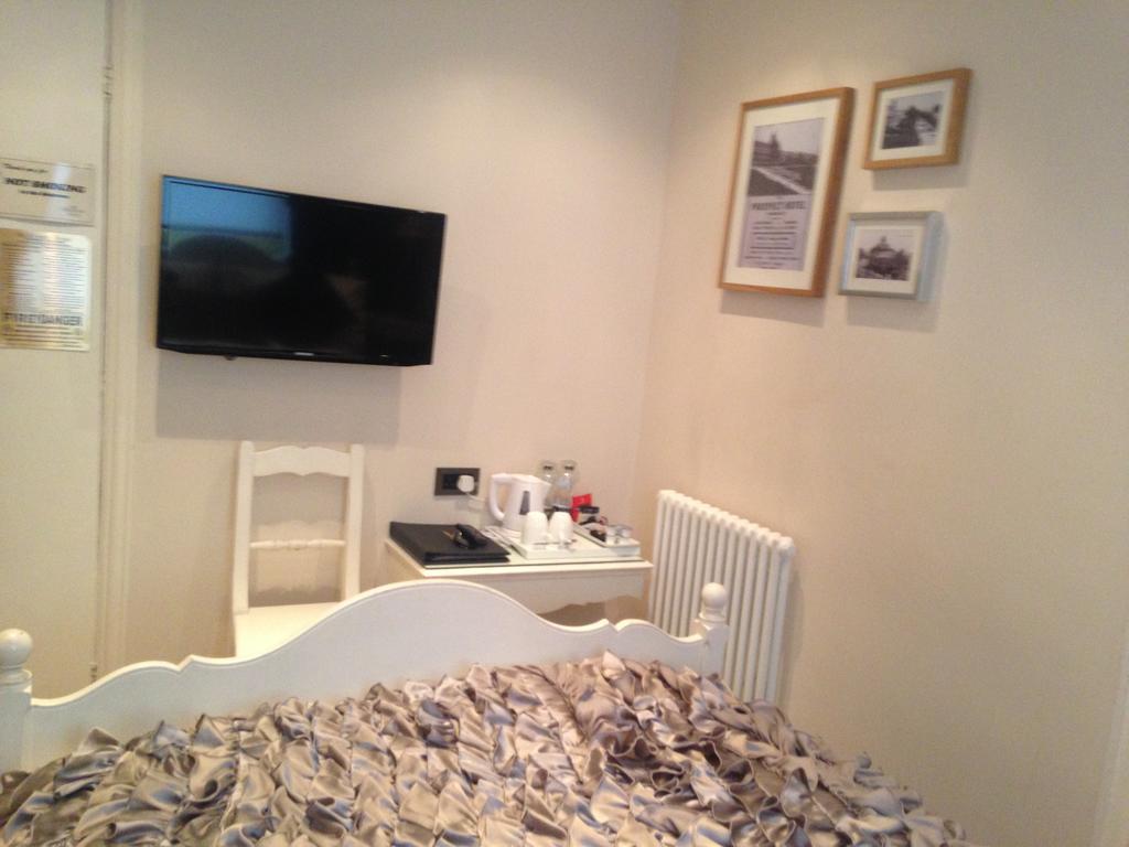 Shelbourne House Bed & Breakfast