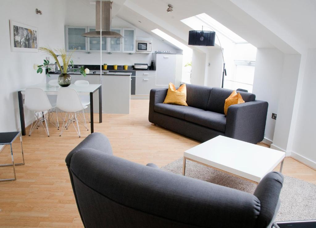 Regent House Deluxe 2 Bedroom Apartment
