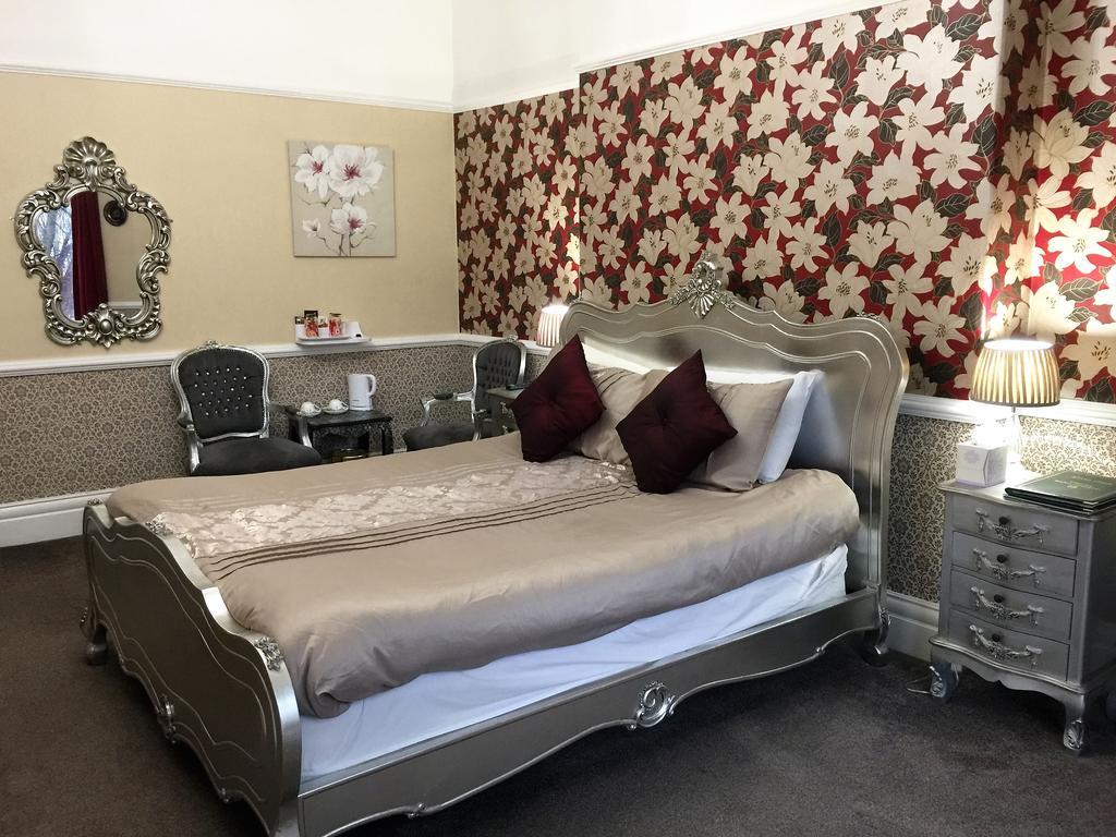 Alvera Court Guest house 4*