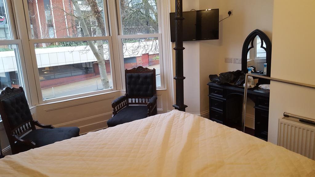 Guest house The Lodge Harrogate