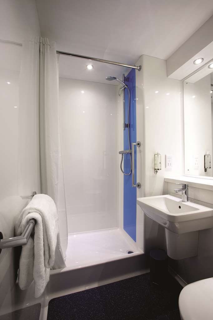 Travelodge 3*