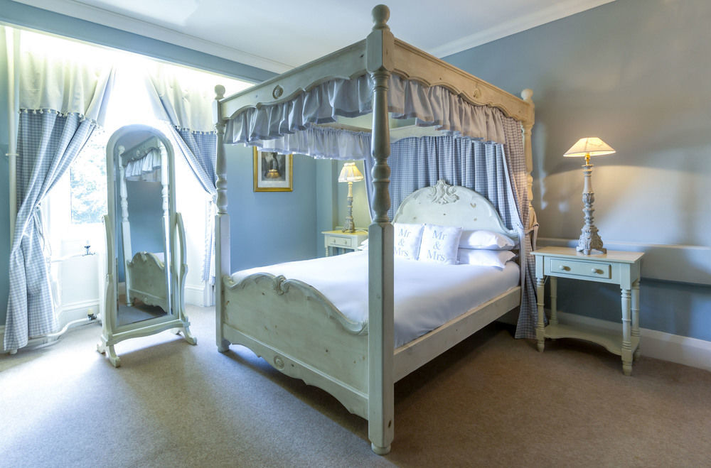 Hotel White Hart & 4*