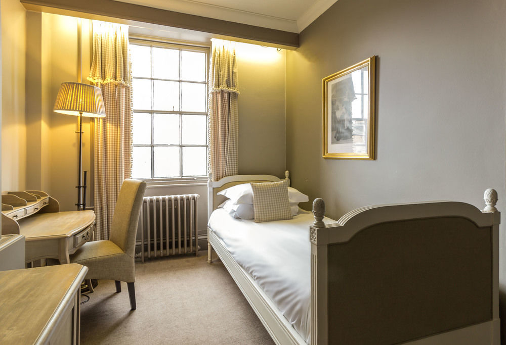 Hotel White Hart & 4*