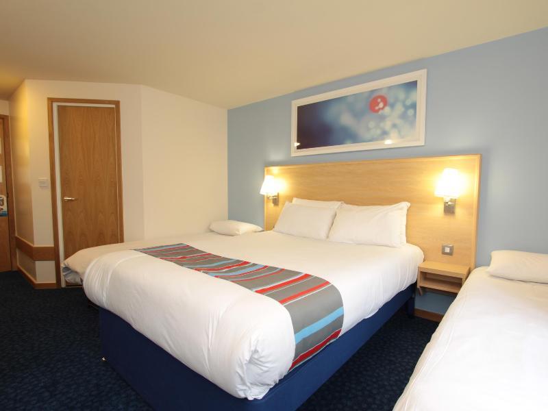 Travelodge Hotel 3*