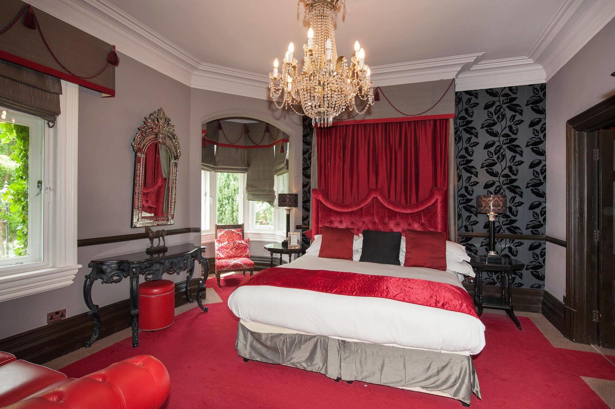 Balmoral 4*