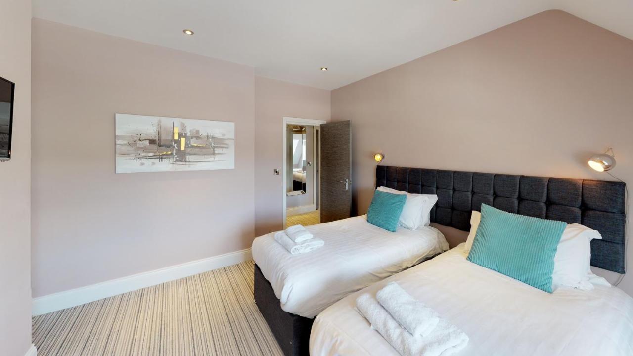 Harrogate Lifestyle Luxury Serviced Aparthotel Apartment 4*