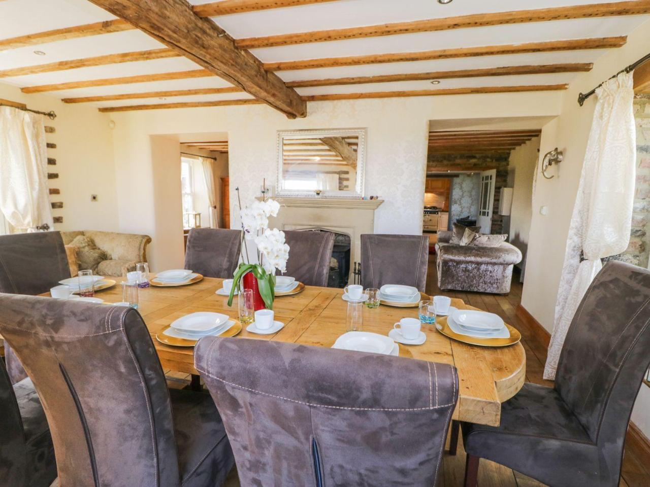 Meagill Farmhouse Otley Holiday home *