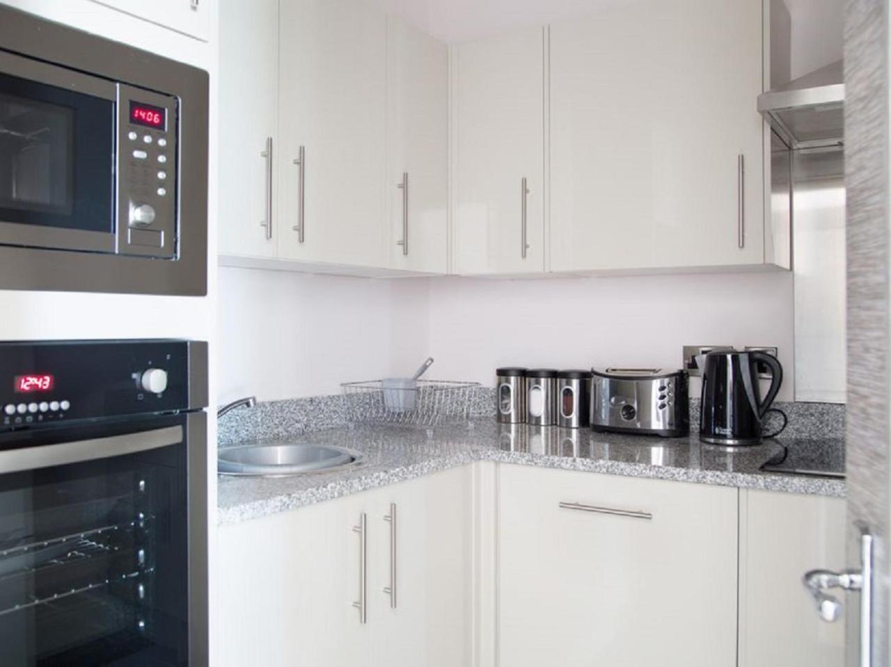 Harrogate Lifestyle Luxury Serviced Aparthotel 4*