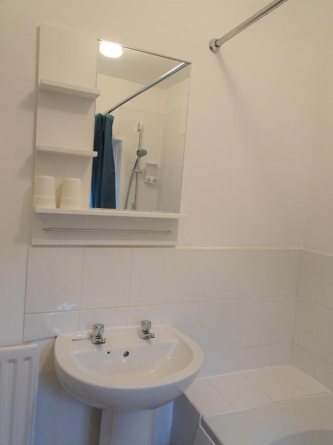 Centre 1 Bower Street2 Bed Apartment