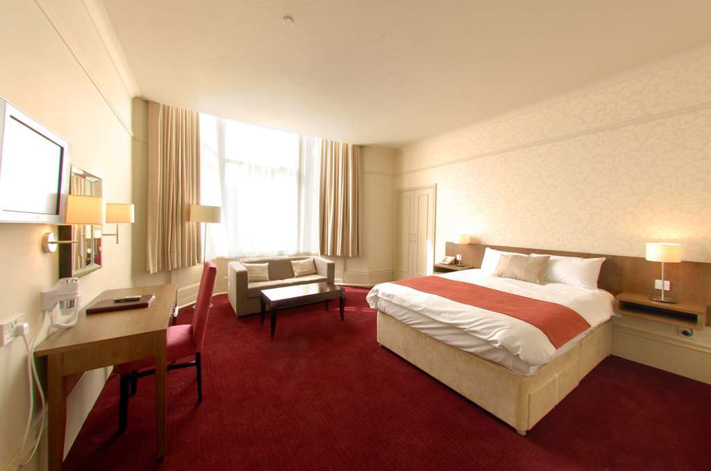 The Crown Hotel 3*