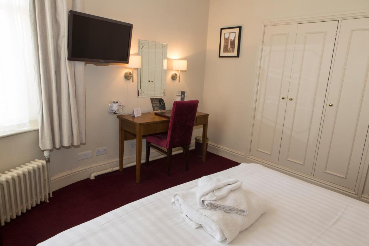 Hotel The Crown 3*
