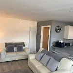 Spacious One Bedroom Ground Floor Apartment