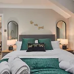 The Swan Apartment - Free Parking