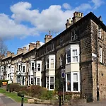 Harrogate Holiday Apartments - Convention View 2 - Private Parking