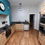Harrogate Holiday Apartments - Convention View 2 - Private Parking