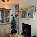 Artists\' Cottages