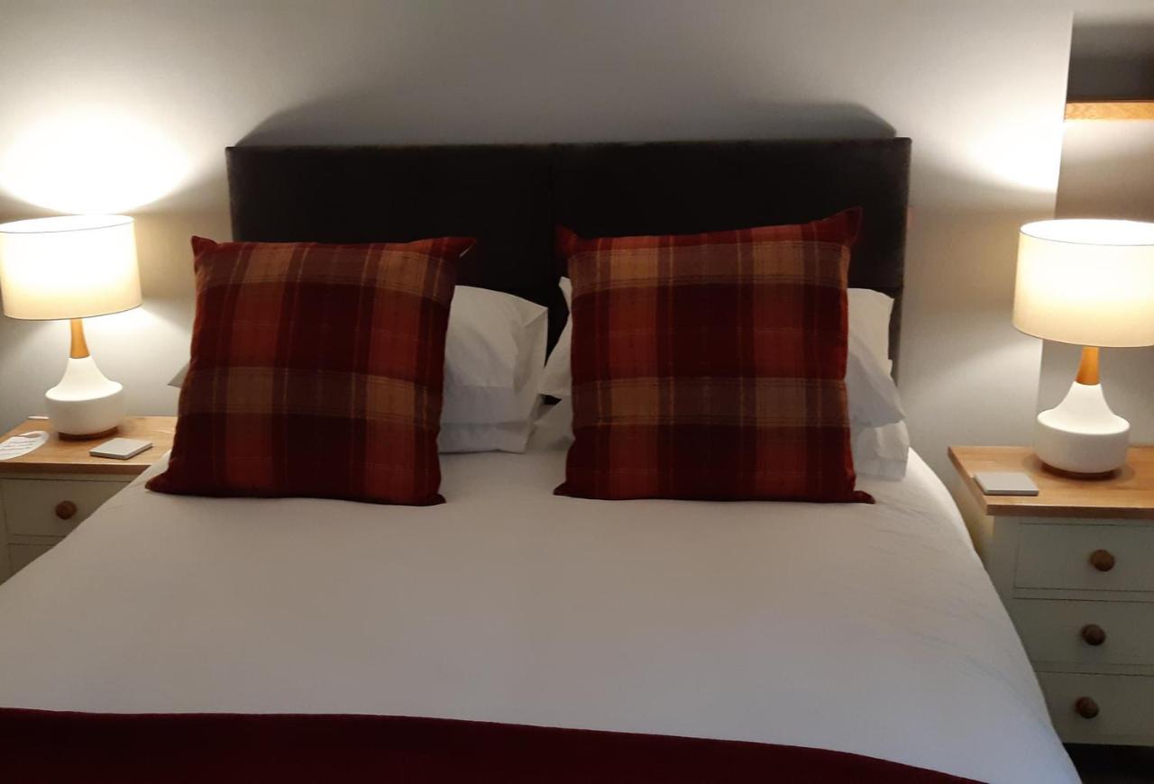The Masons Arms Hotel *