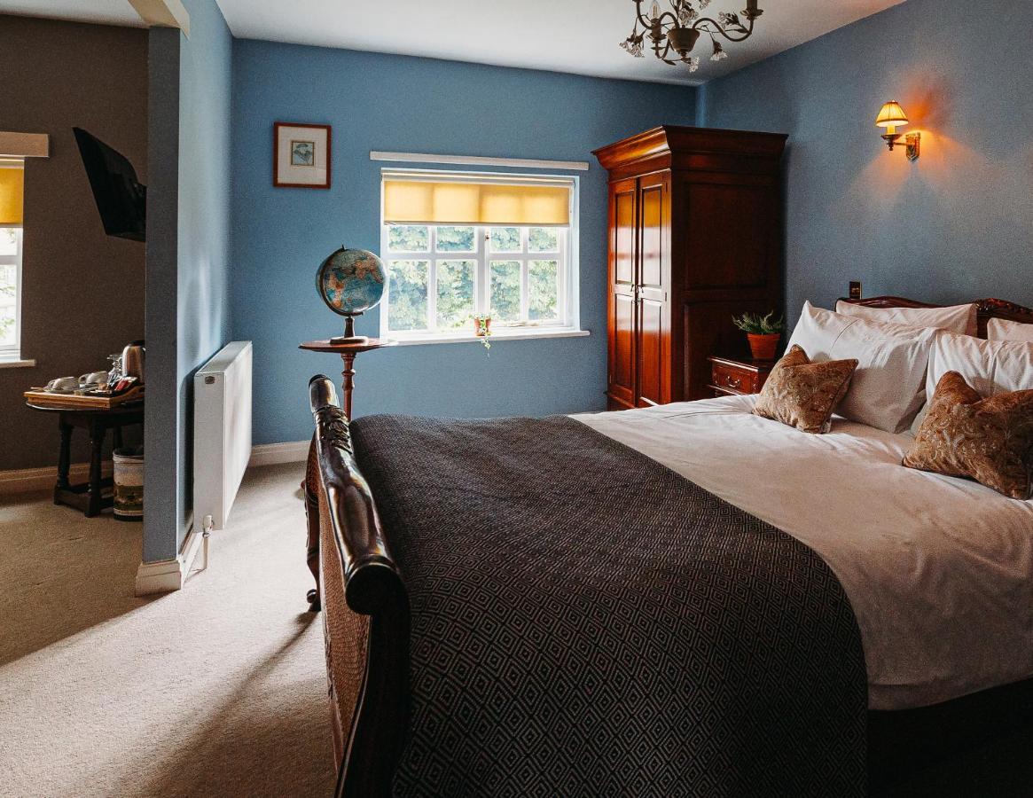 The Crown Roecliffe 4*