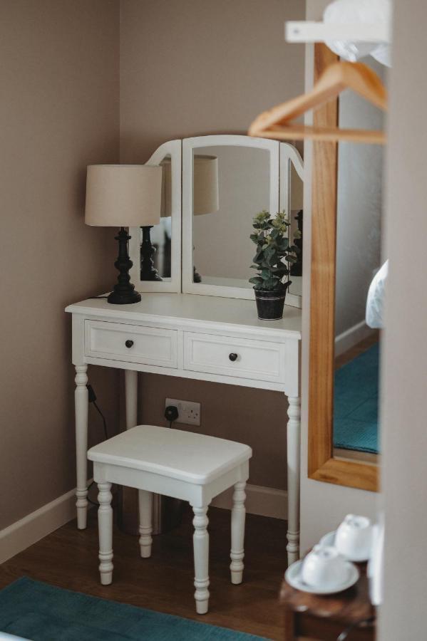 Inn The Crown Roecliffe Harrogate